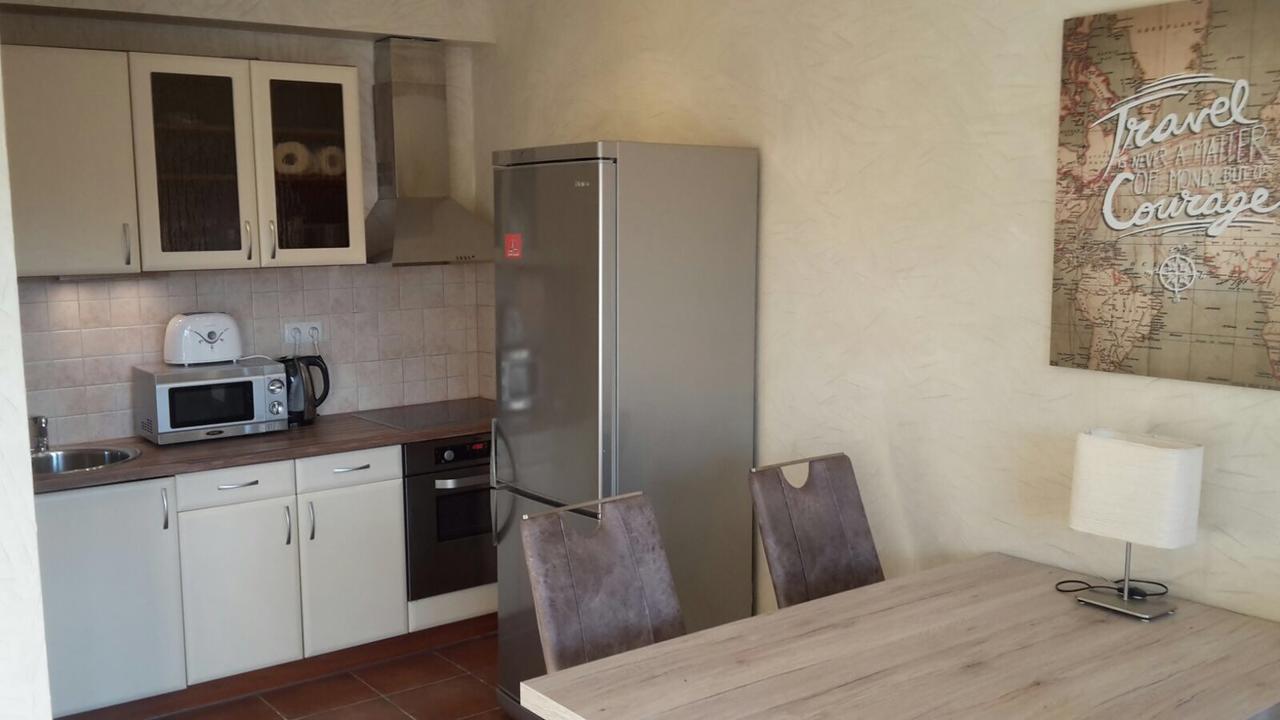 Aden Apartment Free Parking Будапеща Екстериор снимка